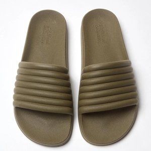 Spruce Girlfriend Collective Reslides